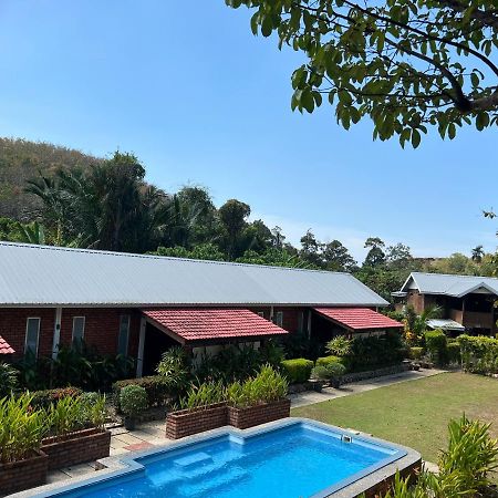 Hujung Kampung Resort Pantai Cenang  Exterior foto