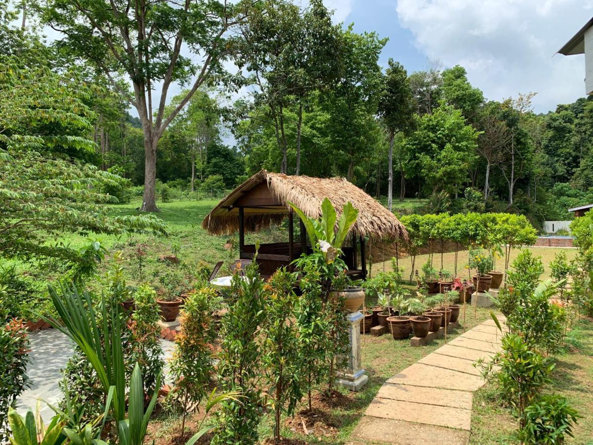 Hujung Kampung Resort Pantai Cenang  Exterior foto