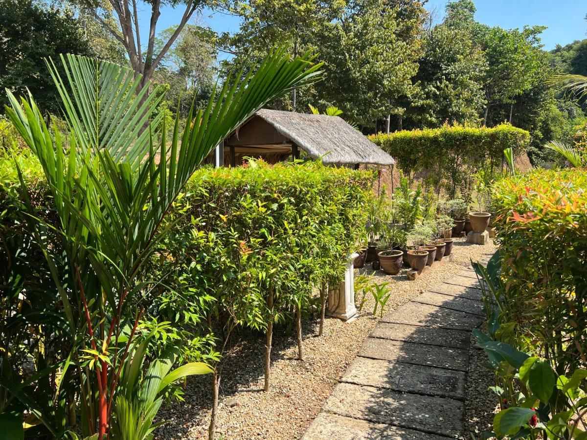 Hujung Kampung Resort Pantai Cenang  Exterior foto