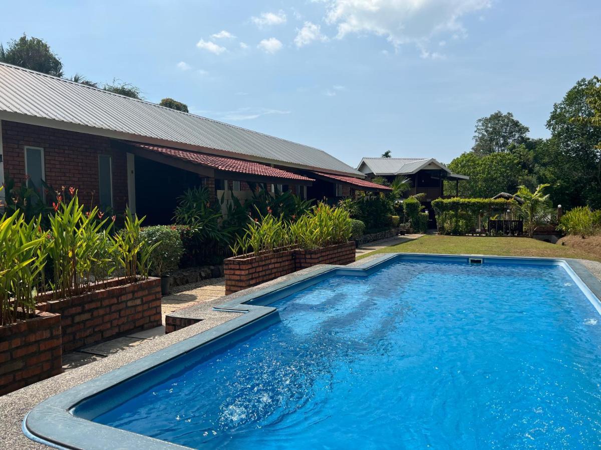 Hujung Kampung Resort Pantai Cenang  Exterior foto