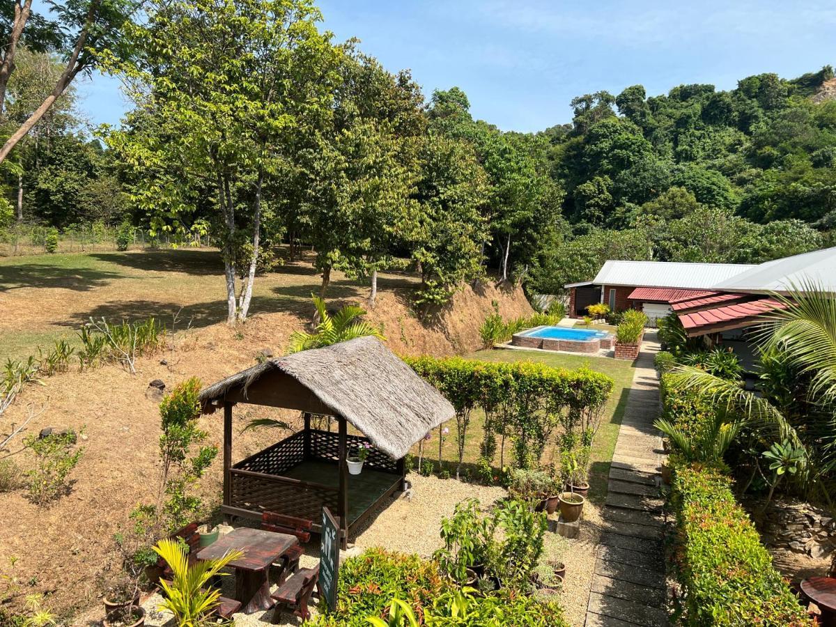 Hujung Kampung Resort Pantai Cenang  Exterior foto